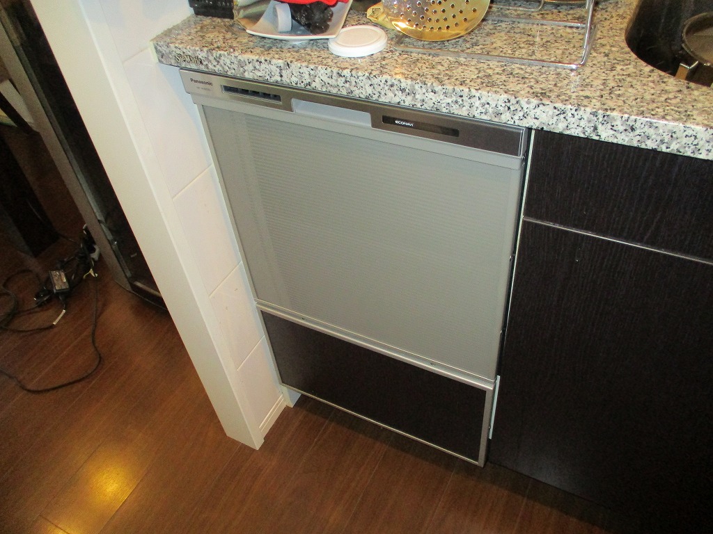 Panasonic製食器洗い乾燥機 NP-45MS9S