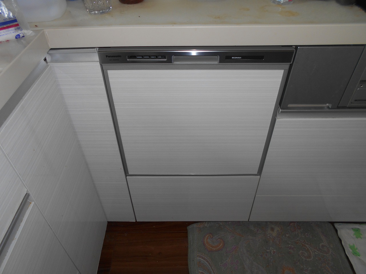 Panasonic製食器洗い乾燥機 NP-45MS9S