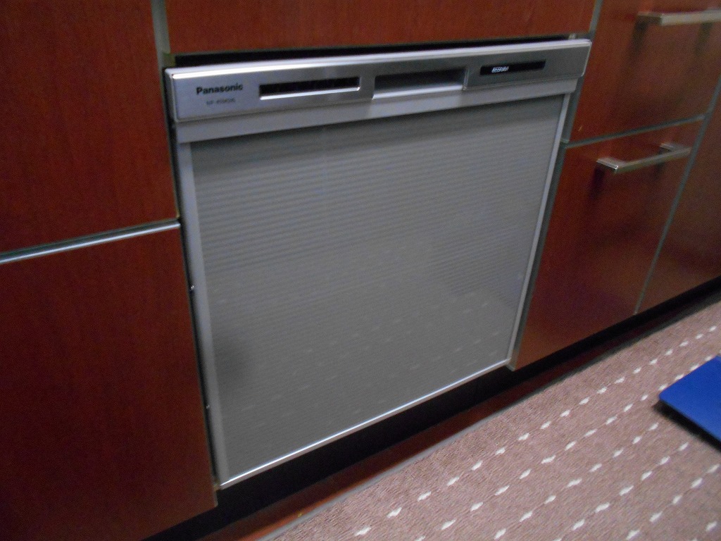 Panasonic製食器洗い乾燥機 NP-45MS9S