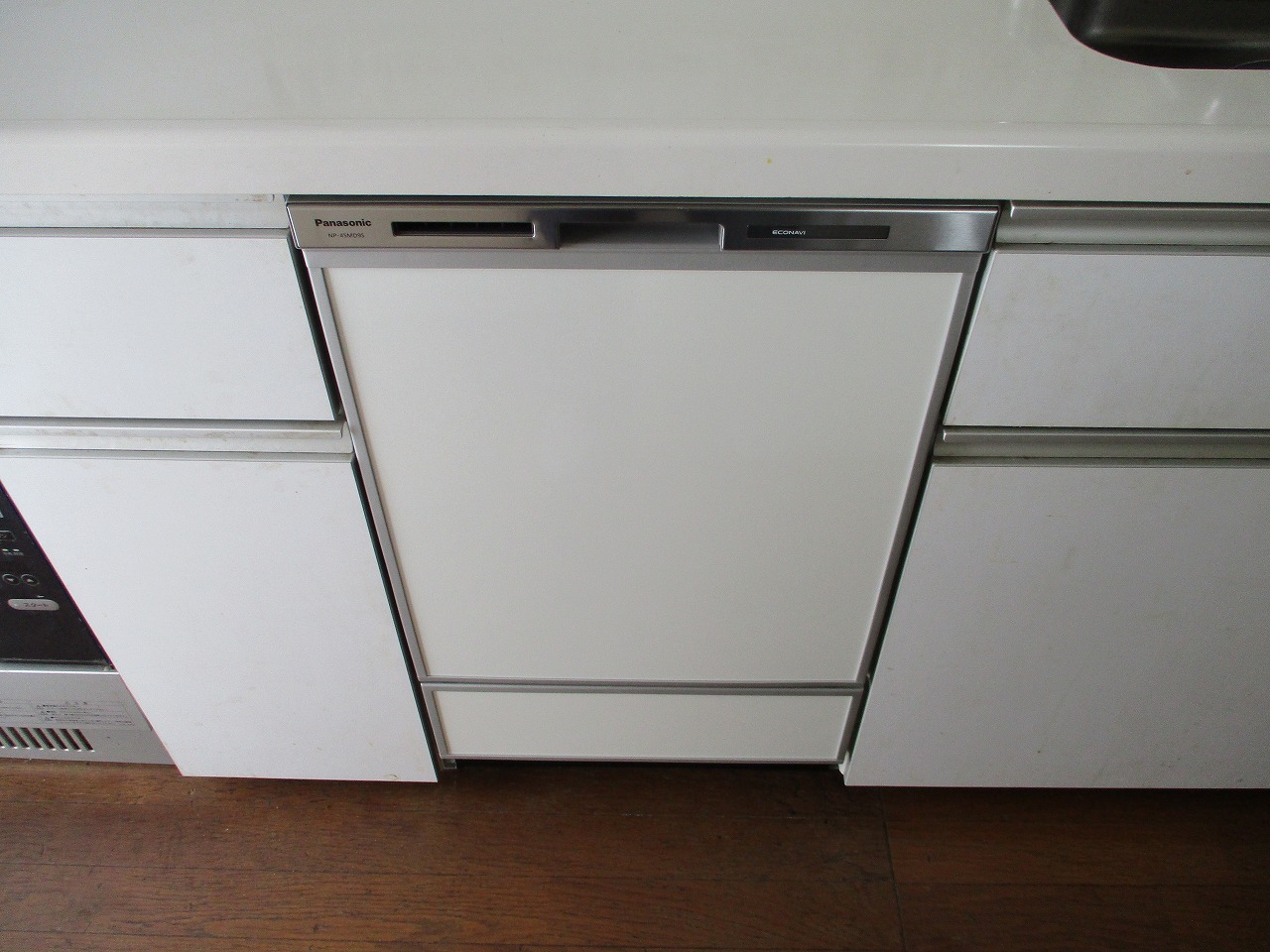 Panasonic製食器洗い乾燥機 NP-45MD9S