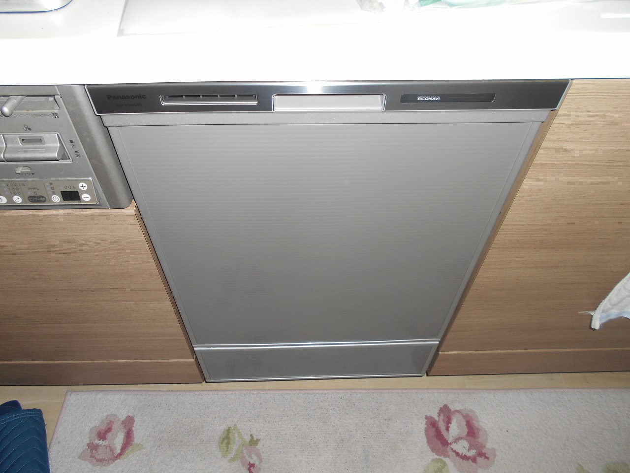 Panasonic製食器洗い乾燥機 NP-45MD9S