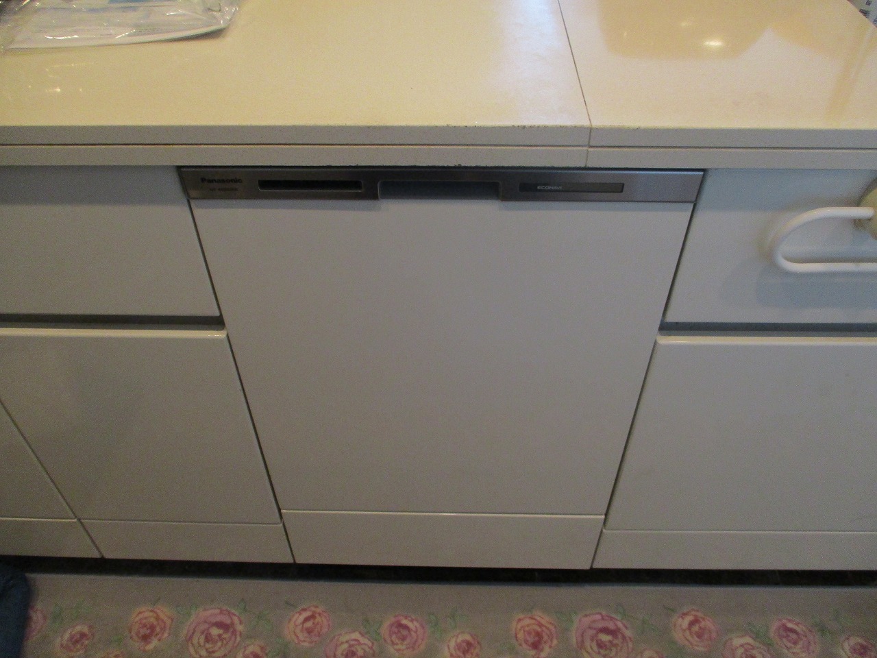 Panasonic製食器洗い乾燥機 NP-45MD9W