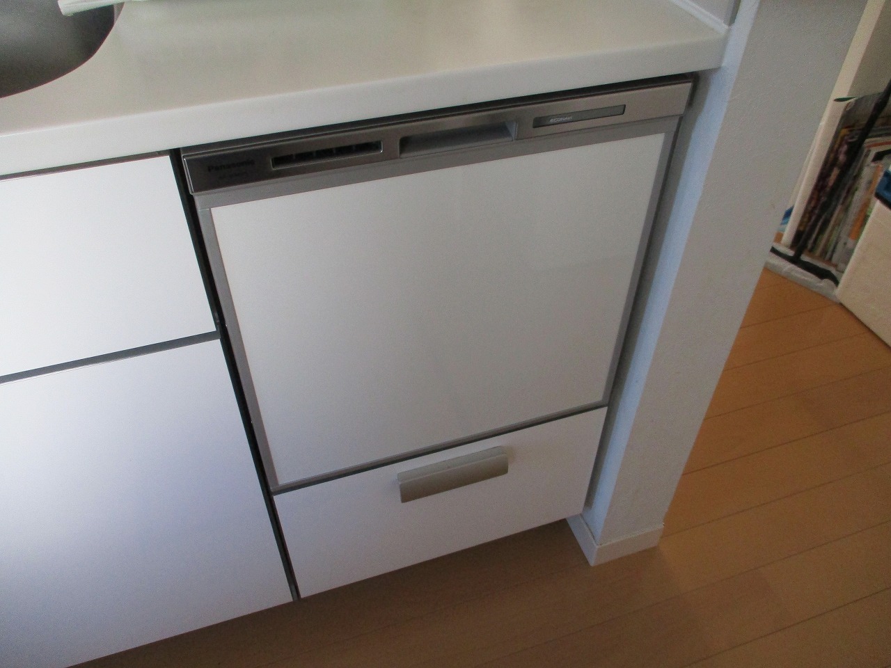 Panasonic製食器洗い乾燥機 NP-45MS9S