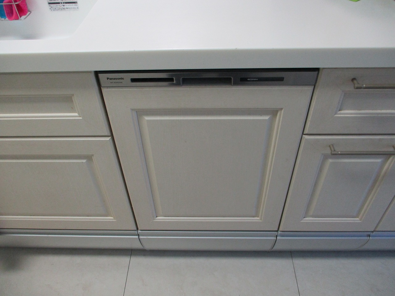 Panasonic製食器洗い乾燥機 NP-45MD9W