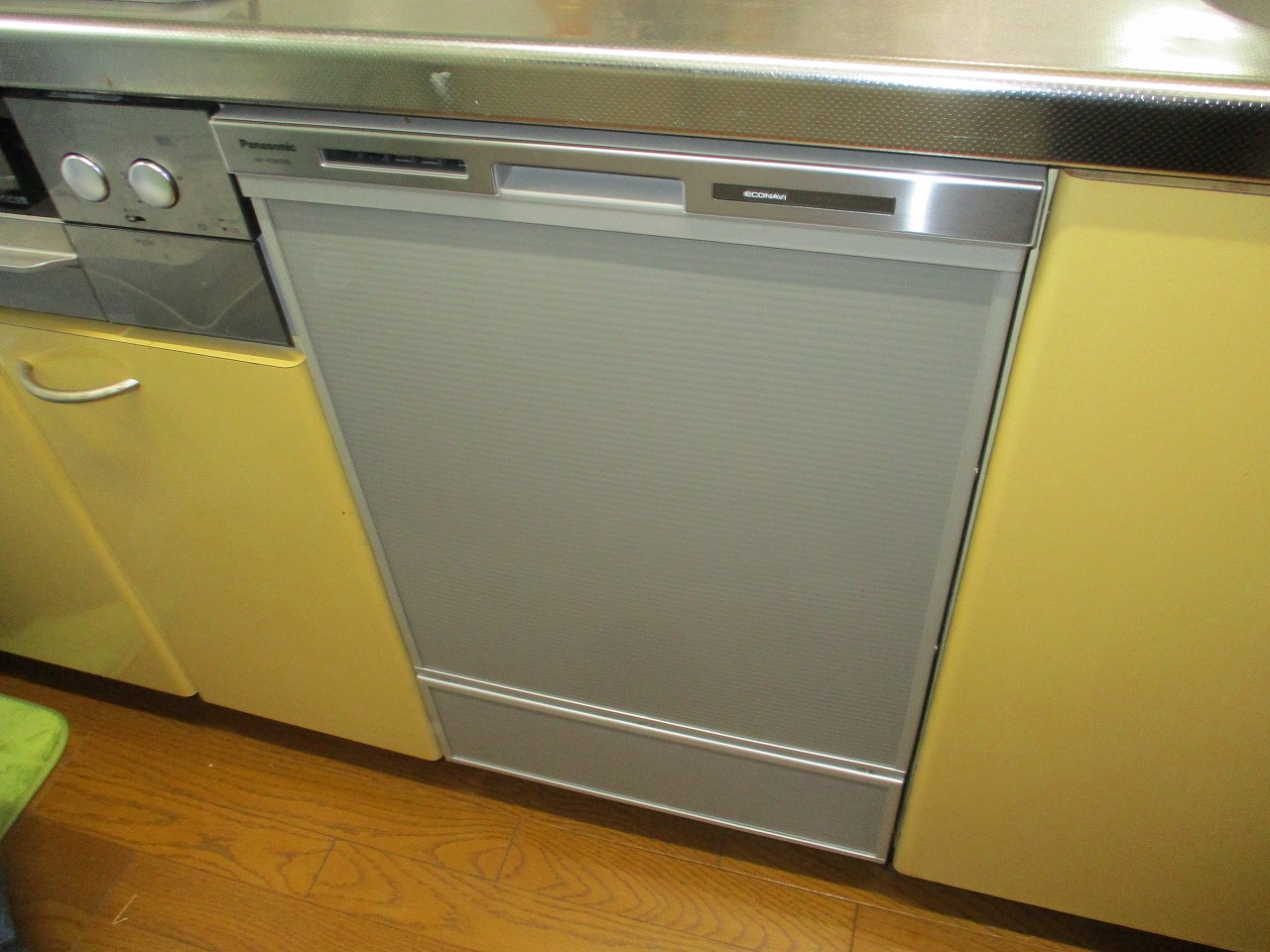 Panasonic製食器洗い乾燥機 NP-45MD9S