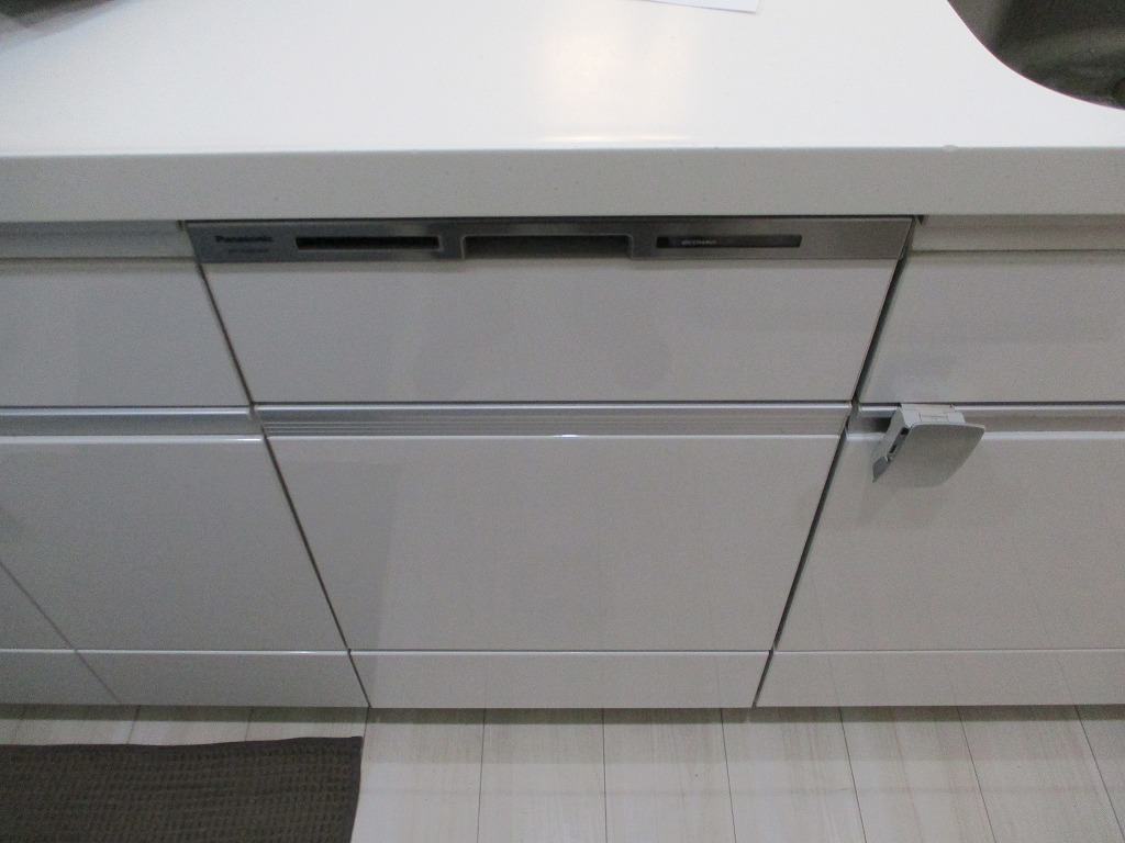 Panasonic製食器洗い乾燥機 NP-45MD9W