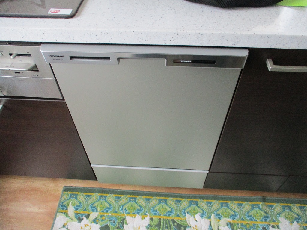 Panasonic製食器洗い乾燥機 NP-45MC6T