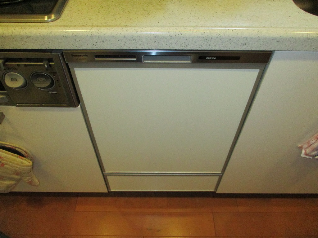 Panasonic製食器洗い乾燥機 NP-45MD9S