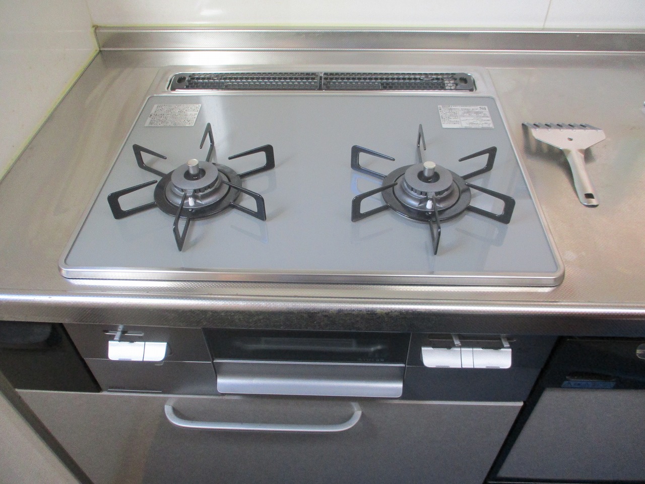 ノーリツ製ガスコンロ ファミ スタンダード N2WT8RWTS6SI