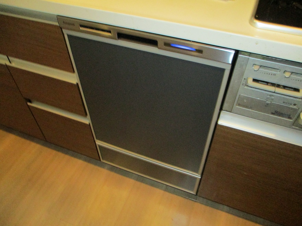 Panasonic製食器洗い乾燥機 NP-45MD9SP
