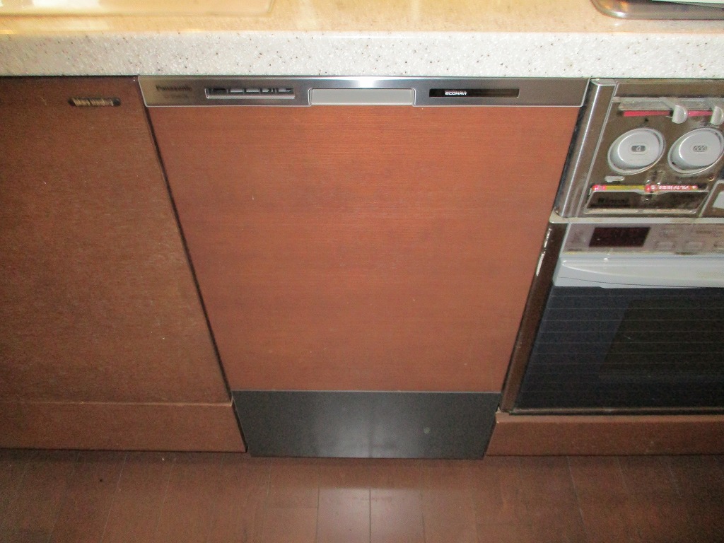 Panasonic製食器洗い乾燥機 NP-45MD9W