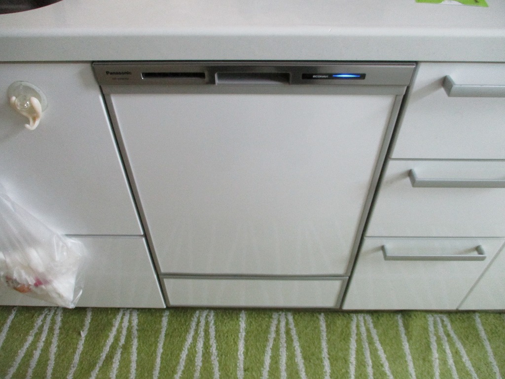 Panasonic製食器洗い乾燥機 NP-45MD9S