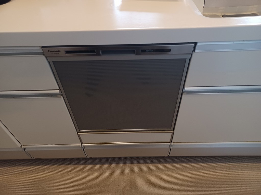 Panasonic製食器洗い乾燥機 NP-45MS9S　