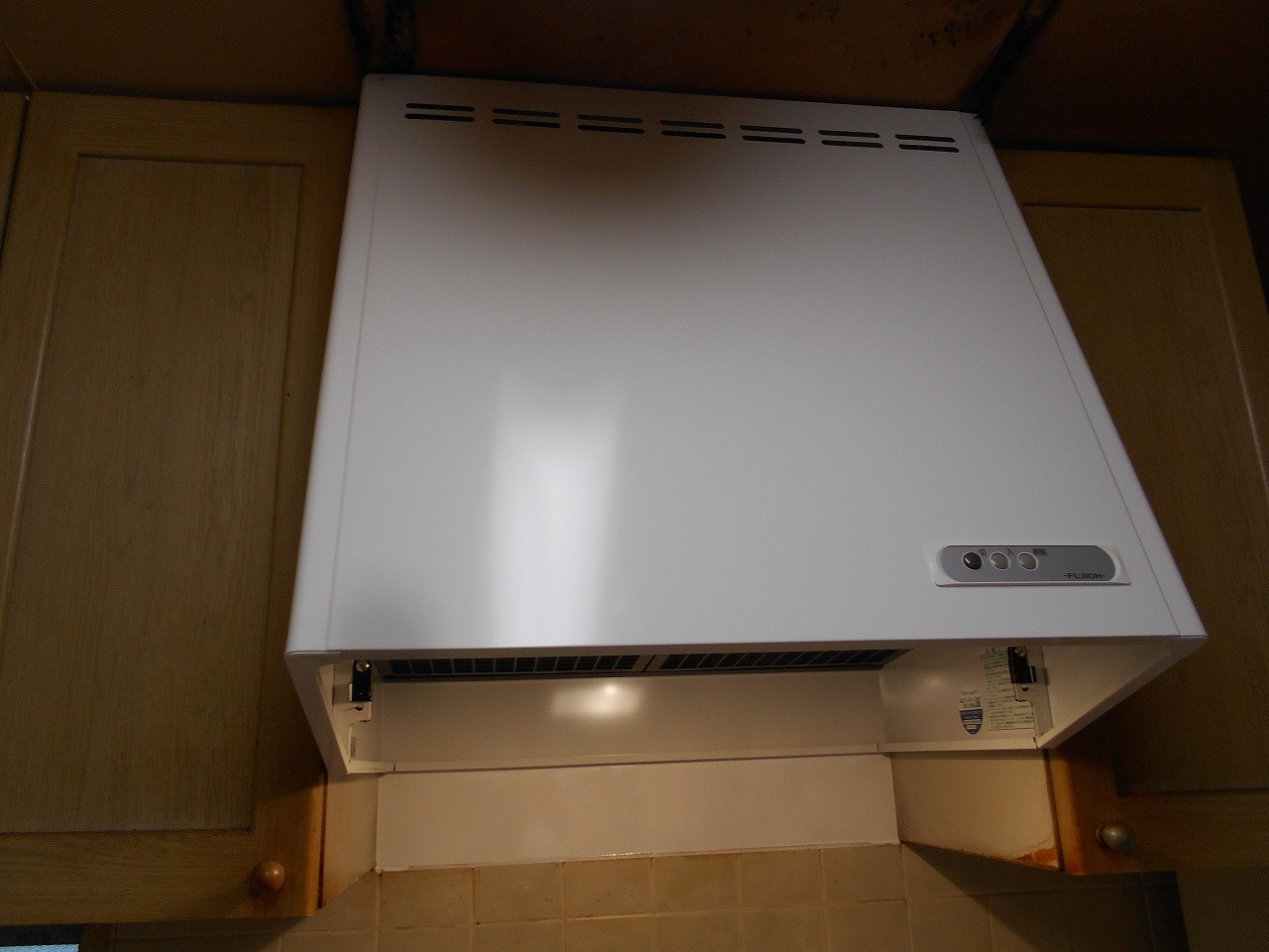富士工業製レンジフード FVM-6061L W