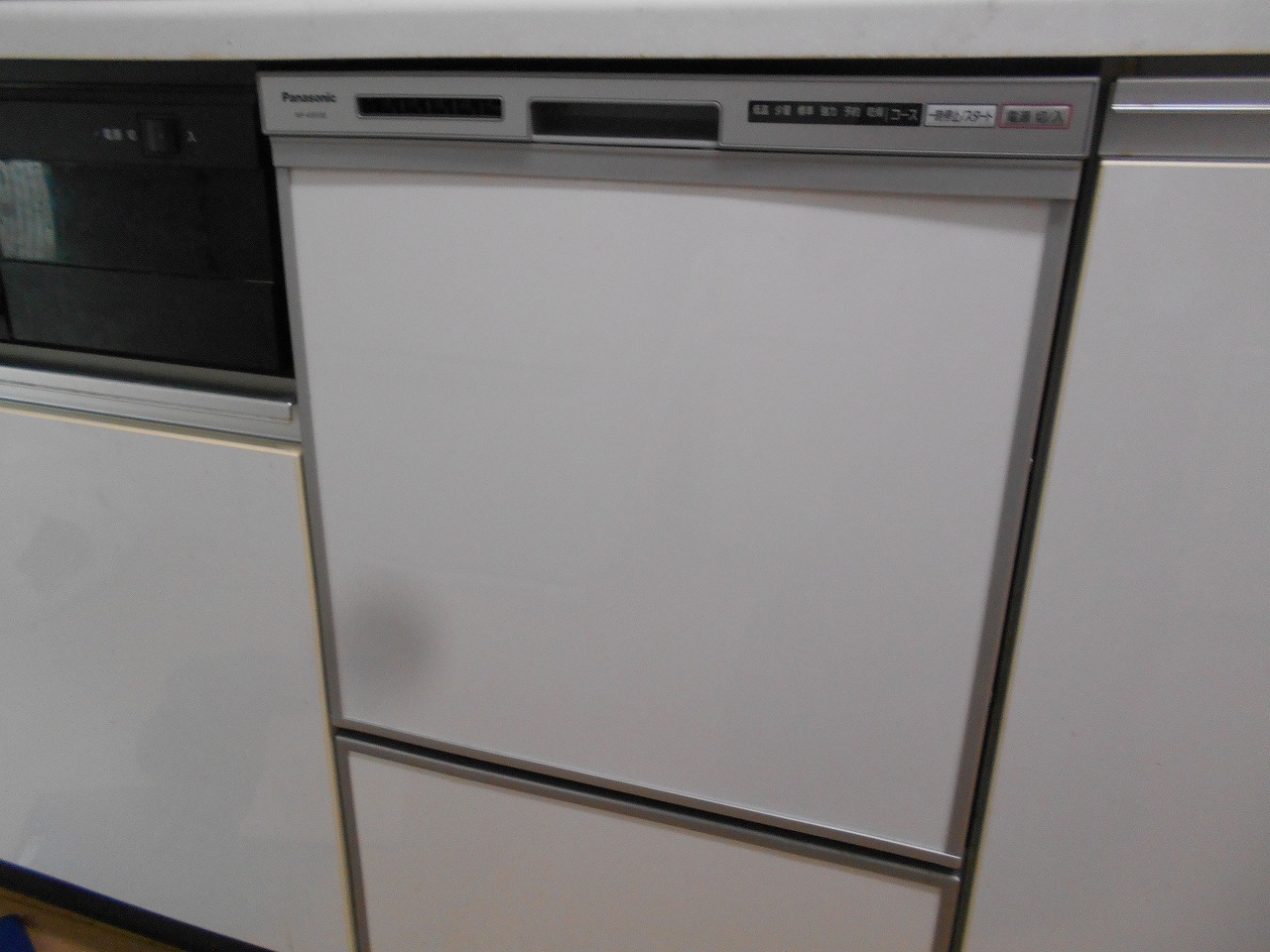 Panasonic製食器洗い乾燥機 NP-45RS9S