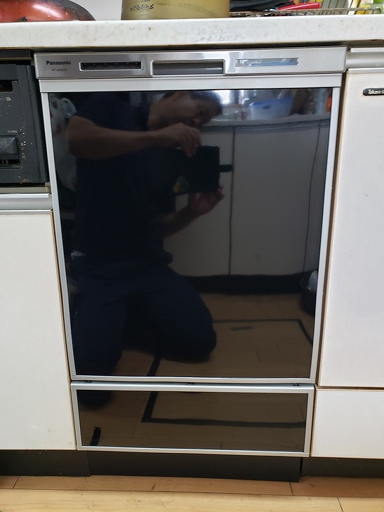 Panasonic製食器洗い乾燥機 NP-45MD9S