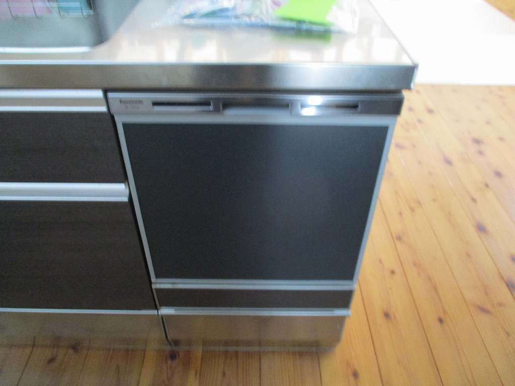Panasonic製食器洗い乾燥機 NP-45MS9S