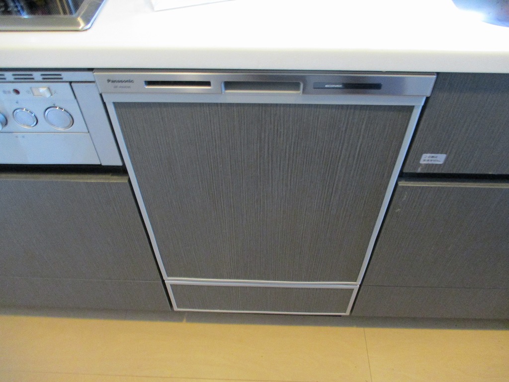 Panasonic製食器洗い乾燥機 NP-45MD9S