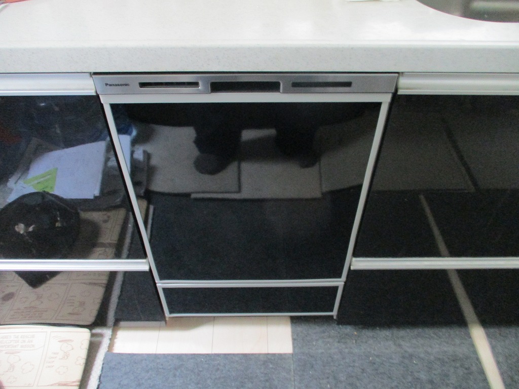 Panasonic製食器洗い乾燥機 NP-45MD9SP