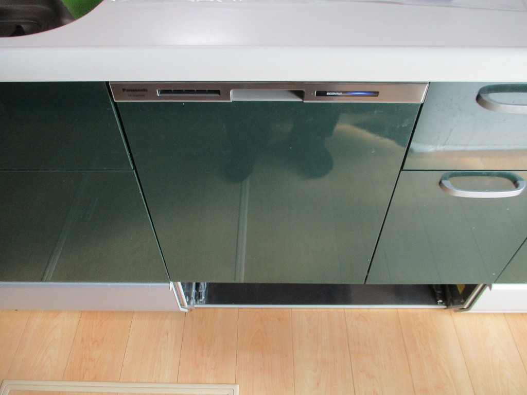 Panasonic製食器洗い乾燥機 NP-45MS9W
