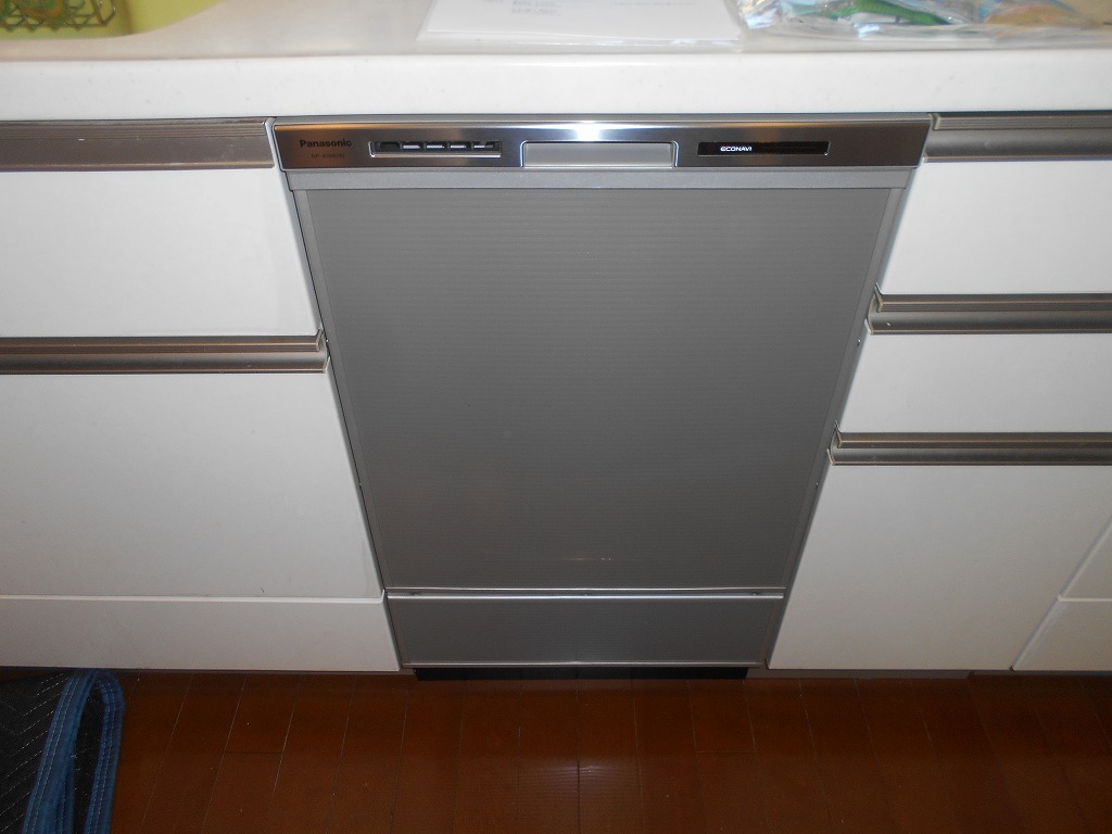 Panasonic製食器洗い乾燥機 NP-45MD9W