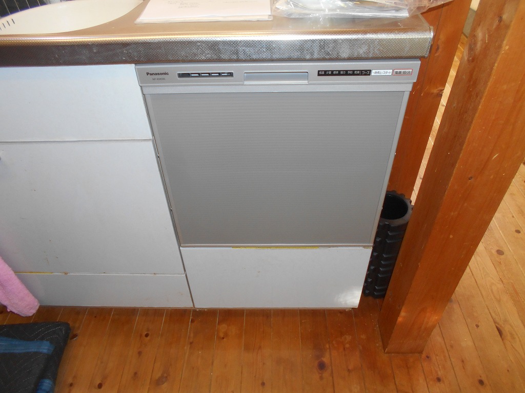 Panasonic製食器洗い乾燥機 NP-45RS9S
