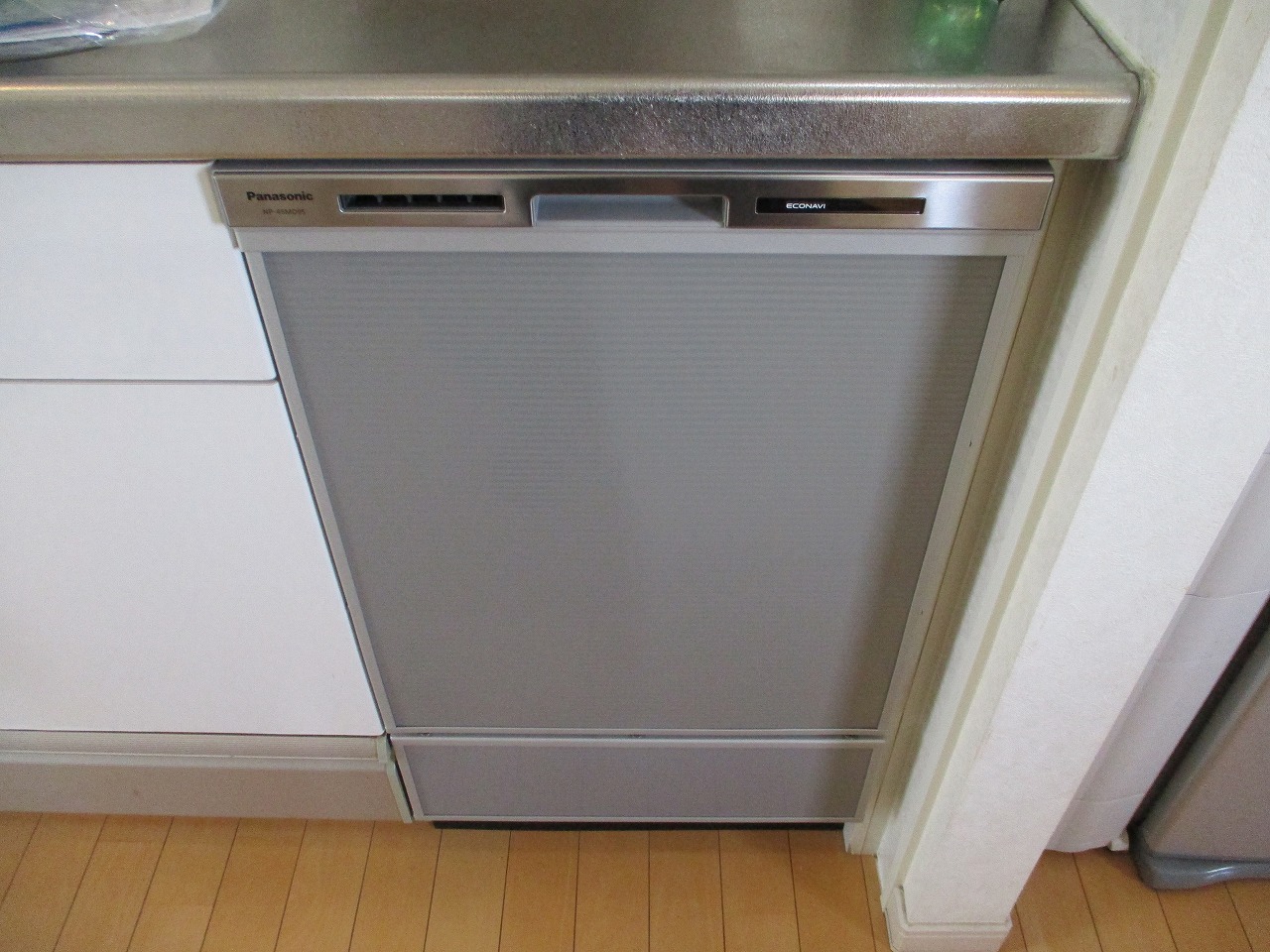 Panasonic製食器洗い乾燥機 NP-45MD9S