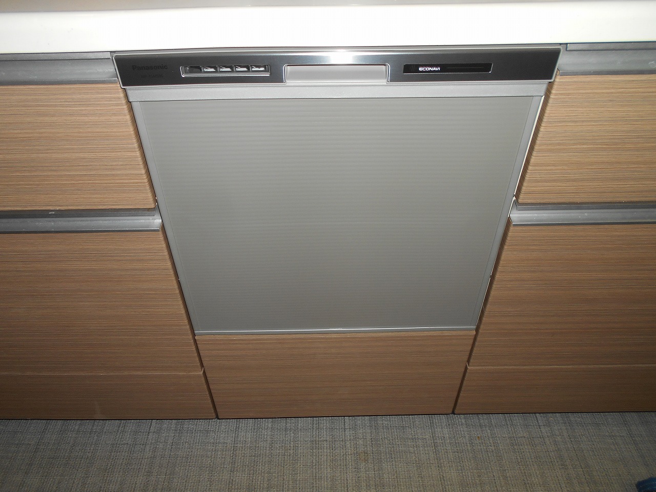 Panasonic製食器洗い乾燥機 NP-45MS9S