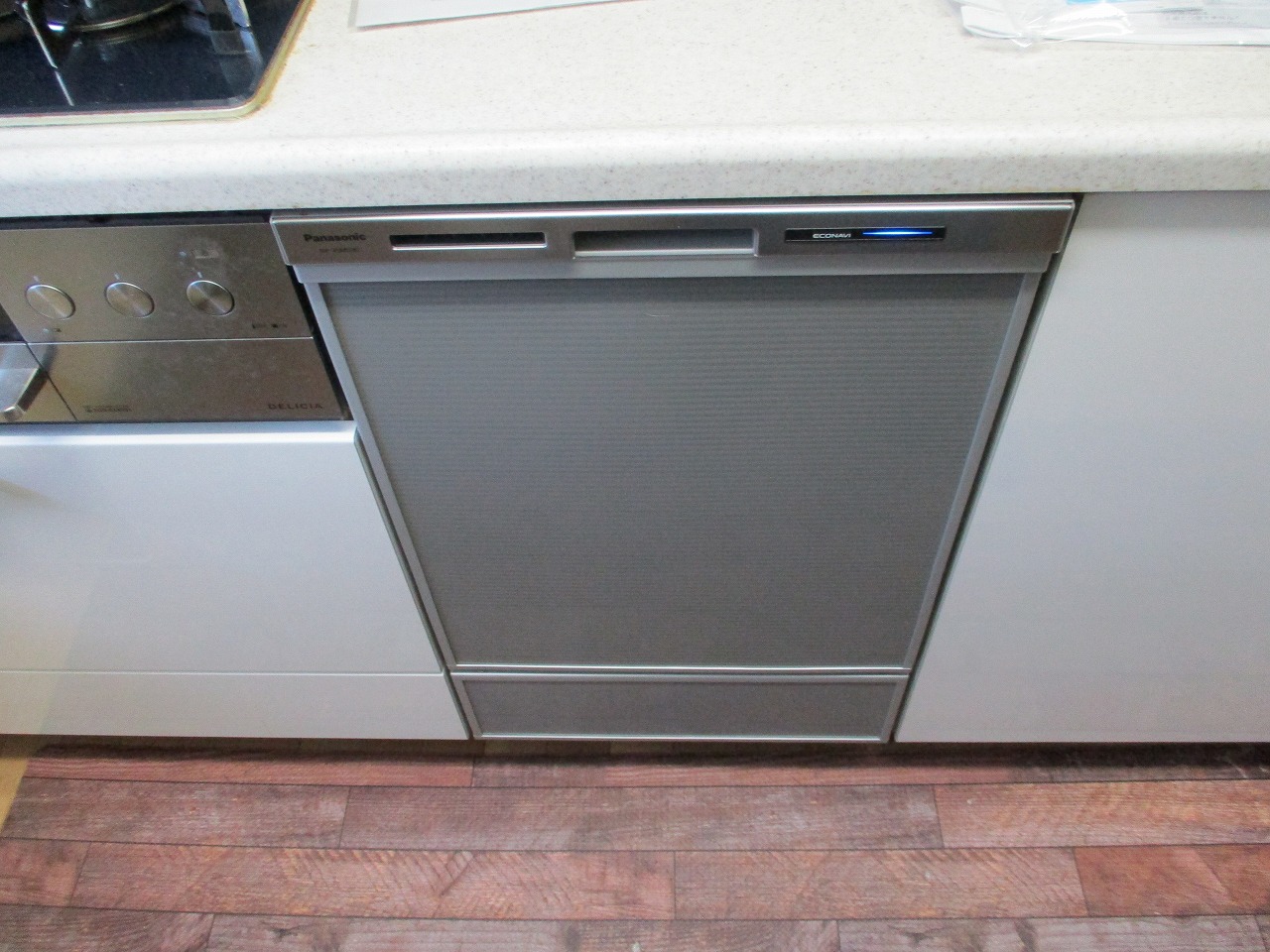 Panasonic製食器洗い乾燥機 NP-45MD9S