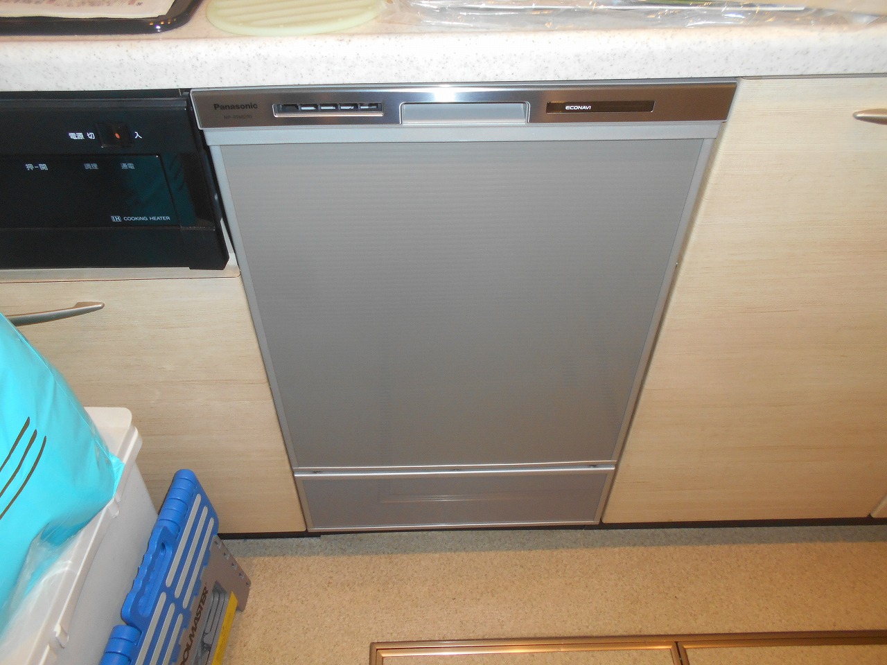 Panasonic製食器洗い乾燥機 NP-45MD9S